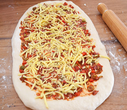 pizza swirl bread