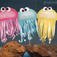 Three Jelly Fish! Learn this fun counting song and download these free printable puppets to go along with it