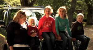 keeping kids happy on car trips