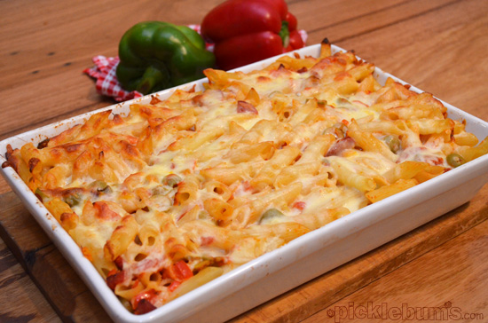 Pizza Pasta Bake - easy and delicious family meal