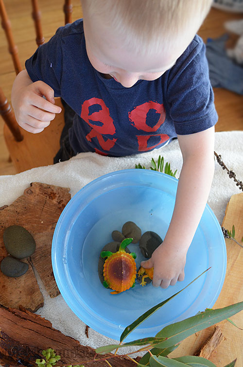  Five Easy Alternatives to a Water Table - A plastic bowl