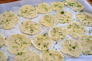 homemade crackers - simple herb and olive oil cracker recipe.