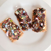 No-bake Rocky Road Cookie Bars - an easy sweet treat the kids can make!