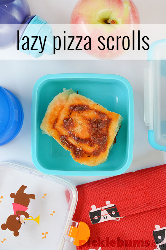 Lazy pizza scrolls - an easy no-knead recipe, perfect for school lunches 