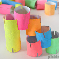 Make your own cardboard tube construction set!