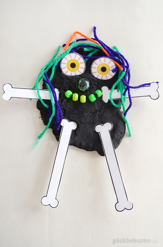 Halloween Play Dough Set  with free printable eyes and bones accessories 