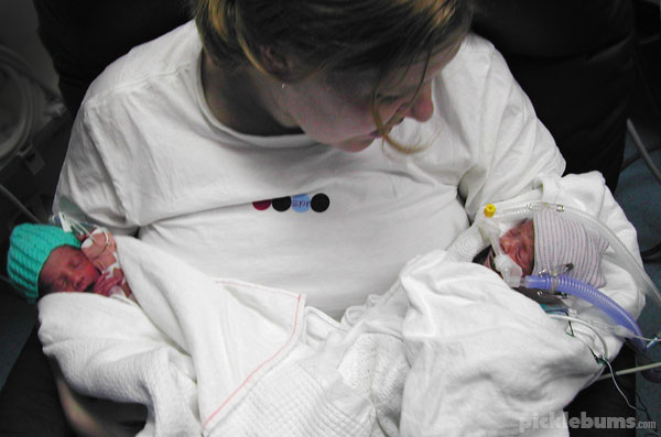 When Babies Arrive Early - 6 things you can do to help the family of a prem baby
