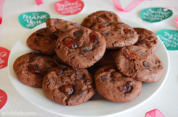 Chocolate Cherry Cookies and free printable holiday gift tags