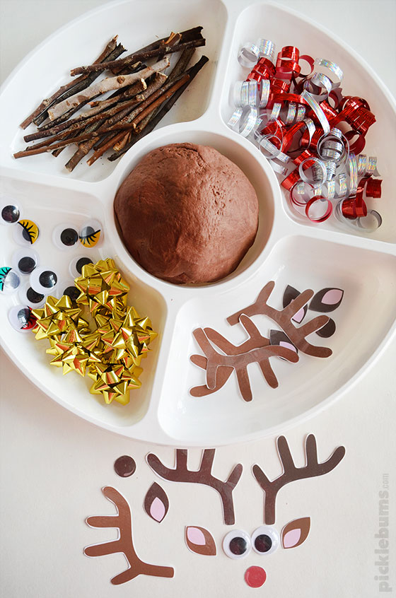 Reindeer Play Dough - free printable antlers, ears and noses and ideas for making fun play dough reindeer! 