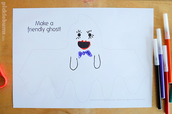 Decorate and make a paper ghost