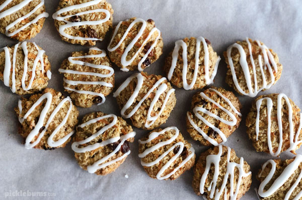 Carrot and oat cookies