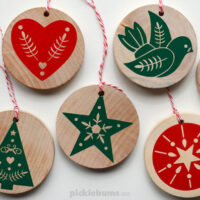 wood slice ornaments made with Cricut